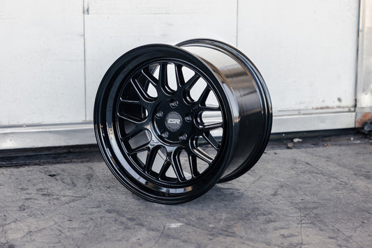 ESR CR1 GLOSS BLACK