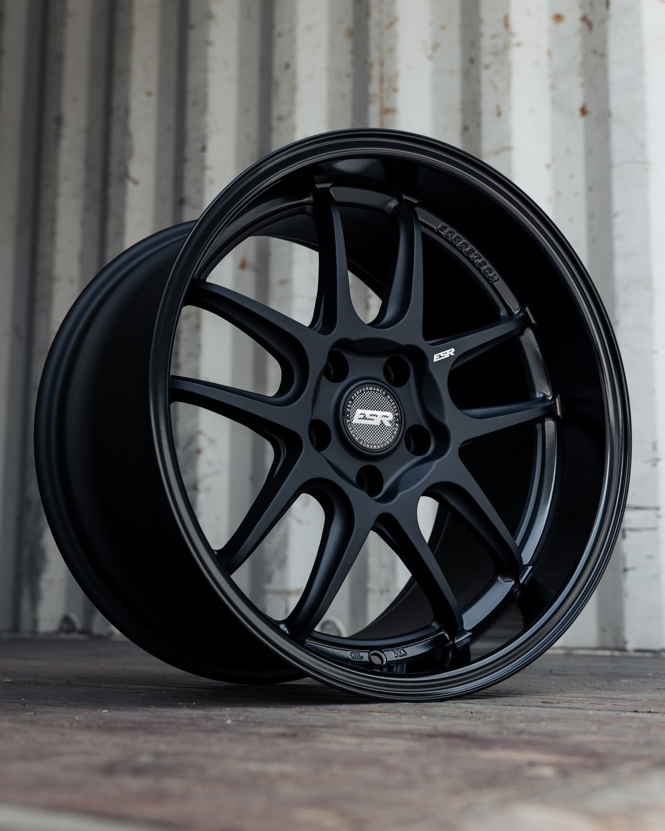 ESR AP8 Matte Black